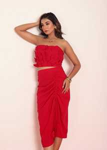 Ensemble coordonné pour femme : Haut tube rouge avec jupe à cordon de serrage – Tenue d'été élégante pour soirée, coupe confortable, style décontracté et tendance - Product Image 5