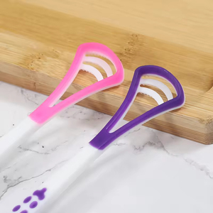 Pulitore per la lingua in plastica resistente, efficace rimuovi placca linguale con impugnatura ergonomica, ideale per l'igiene orale quotidiana - Product Image 3