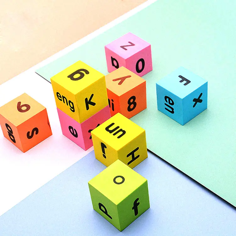 Fabbrica personalizzata ad alta densità sicuro educativo 30 pezziblocco giocattolo colorato EVA schiuma alfabeto numero Building Blocks dadi per i bambini