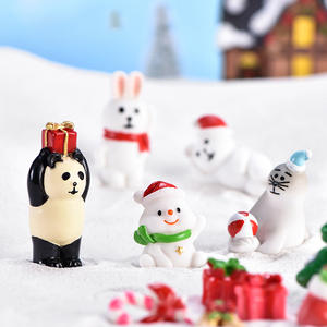 Adornos Navideños de Resina 3D, Pequeños y Encantadores, con Figuras de Árbol de Navidad, Muñeco de Nieve, Papá Noel y Copos de Nieve - Product Image 3
