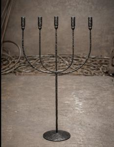 Achetez un porte-bougie pilier avec un candélabre en fer forgé à la main et cinq branches pour une utilisation domestique. - Product Image 5