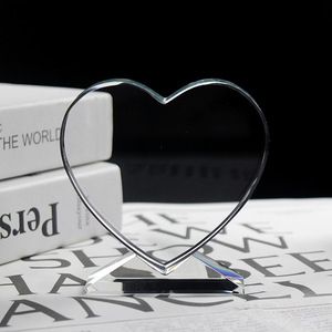 Trophée en cristal personnalisé en forme de cœur HBL pour couple, avec logo <span class=keywords><strong>sur</strong></span> mesure, idéal pour la création de photos - Product Image 5