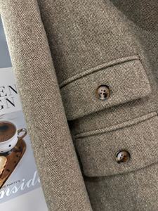 Blazer en velours tissé à chevrons simple boutonnage pour femme, style automne/hiver, élégant, marron clair, design de niche - Product Image 3