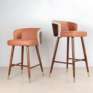 Tabourets <span class=keywords><strong>de</strong></span> <span class=keywords><strong>bar</strong></span> modernes en cuir <span class=keywords><strong>de</strong></span> luxe, design nordique créatif en <span class=keywords><strong>bois</strong></span> massif, chaises <span class=keywords><strong>de</strong></span> <span class=keywords><strong>bar</strong></span> modernes en <span class=keywords><strong>bois</strong></span> massif pour restaurant en plein air - Product Image 5