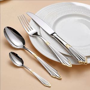 Ensemble de couverts de luxe en acier inoxydable 304 plaqué or gaufré avec manche triangulaire (couteau à steak, fourchette, cuillère) - Product Image 4