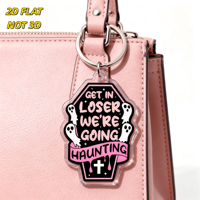 Porte-clés en acrylique en forme de cercueil, motif 'Get in Loser We're Going Haunting with Ghosts & Cross', rose/noir, breloque humoristique effrayante