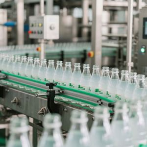 Máquina de llenado de agua de botella de plástico de llenado de lavado automático - Product Image 4