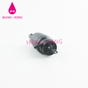 มอเตอร์ปั๊มน้ำฉีดกระจกหน้ารถยนต์ Hang Xing รุ่น 6166137830 แบบไฟฟ้ากระแสตรง สำหรับรถยนต์ BMW - Product Image 4