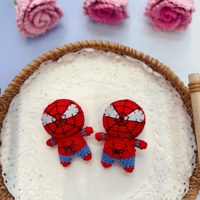 Porte-clés en crochet fait main, personnage héroïque, poupée amigurumi, série style film, ornement, cadeau créatif, breloque en peluche tricotée