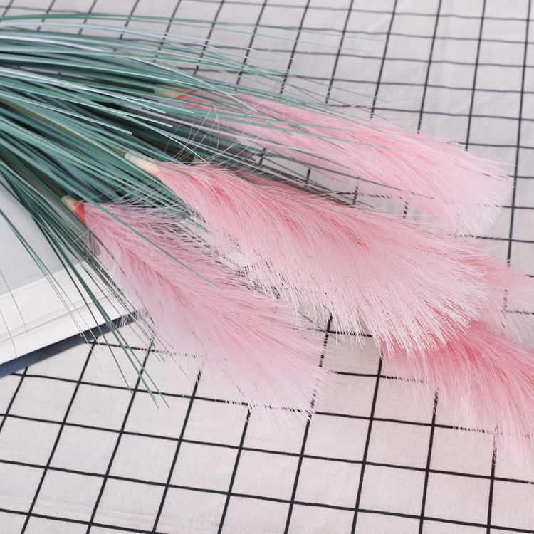 สีชมพูอ่อน