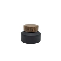 Pot cosmétique de haute qualité 100g en verre noir mat à épaule inclinée avec couvercle en bambou pour crème