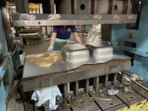 Ligne de production d'ustensiles de cuisine en acier inoxydable, machine de fabrication de presses de cuisine - Product Image 2