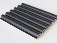 Panneau mural WPC (composite bois-plastique) Runwood, best-seller, pour décoration intérieure et extérieure, avec motif décoratif et surface imperméable.