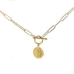 สร้อยคอพร้อมจี้รูปมงกุฏสแตนเลสสีทองรูป<span class=keywords><strong>มงกุฎ</strong></span>เอลิ<span class=keywords><strong>ซา</strong></span><span class=keywords><strong>เบ</strong></span><span class=keywords><strong>ธ</strong></span>ควีน - Product Image 2