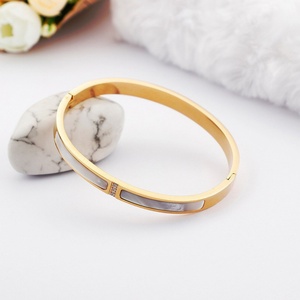 New Design Waterproof Wholesale Custom Stainless Steel Mother Bangle - Product Image 4