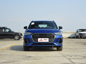 Audi Q3 Sportback SUV d'occasion, essence, <span class=keywords><strong>turbo</strong></span>, automatique, 5 places, 5 portes, conduite à gauche, faible kilométrage - Product Image 1