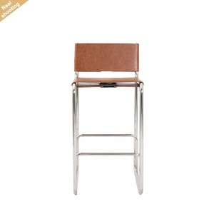 Tabourets <span class=keywords><strong>de</strong></span> <span class=keywords><strong>bar</strong></span> modernes <span class=keywords><strong>de</strong></span> luxe Bauhaus en métal, tabourets <span class=keywords><strong>de</strong></span> <span class=keywords><strong>bar</strong></span> hauts en acier inoxydable avec assise en cuir pour hôtel, restaurant, <span class=keywords><strong>bar</strong></span>, maison - Product Image 1