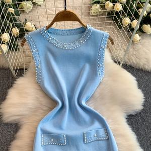 Elegante Abito Midi Senza Maniche da Donna in Maglia Plissettata con Drappeggio per Autunno e Inverno - Product Image 4