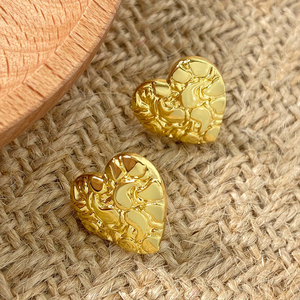 Pendientes chapados en oro con forma de corazón para mujer, regalo de joyería de moda romántica - Product Image 3