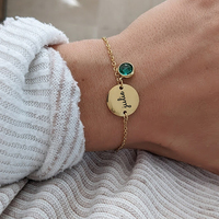 Bracelet personnalisé en acier inoxydable avec gravure de nom et lettre, disque plaqué or et pierre de naissance, bijou pièce de monnaie