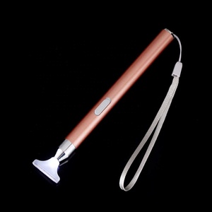 Stylo de broderie diamantée à <span class=keywords><strong>LED</strong></span>, nouveau stylo de pointage lumineux <span class=keywords><strong>rechargeable</strong></span> par USB pour la peinture diamantée 5D, outils de bricolage - Product Image 6
