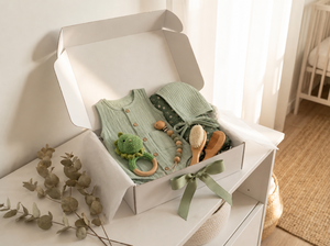 Ensemble cadeau bébé KAIYUE, barboteuse en mousseline de coton <span class=keywords><strong>vert</strong></span> <span class=keywords><strong>sauge</strong></span> style bohème et hochet dinosaure pour nouveau-né - Product Image 3