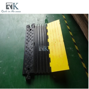 รางเคเบิลยางคุณภาพดี สีเหลืองและสีดำ สำหรับป้องกันสายไฟ - Product Image 2