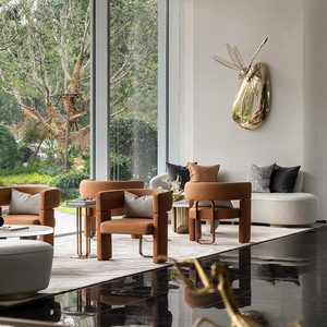 Sillón Moderno de Terciopelo Verde con Estructura Metálica, Mueble para Sala de Estar - Product Image 4