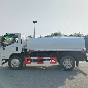 Camion-citerne Isuzu du Japon pour le transport d'<span class=keywords><strong>eau</strong></span> <span class=keywords><strong>potable</strong></span>, 5-8m³ – Camion-citerne arroseuse pour les rues - Product Image 3