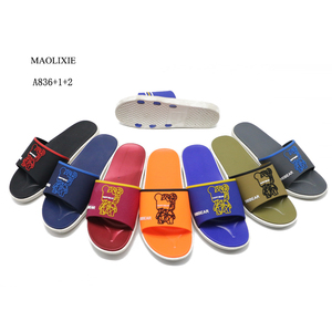 รองเท้าแตะแบบสวมสำหรับผู้ชาย MLXY OEM แบรนด์ตามสั่ง - Product Image 1