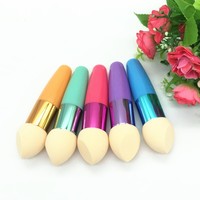 Gouttelettes d'eau Tête de champignon Fond de teint liquide Maquillage éponge Beauté Mélangeur cosmétique avec poignée lisse Outils de maquillage pour le visage
