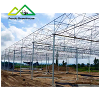 Serre multi-spans à dôme large en panneaux de polycarbonate, structure stable, montage facile pour la culture de légumes et de fruits - Vente chaude