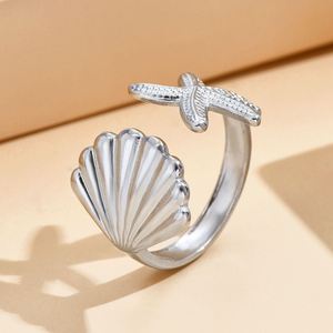 Joyería Minimalista, Anillos de Acero Inoxidable con Baño de Oro de 18k, Diseño de Concha y Estrella de Mar, Resistentes al Deslustre - Product Image 3