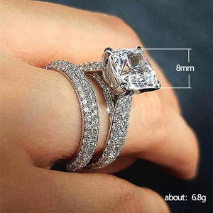 Anillo de Diamantes Corte Princesa F1288 en Oro Blanco, Color G Natural, Joyería de Compromiso para Mujer - Product Image 3