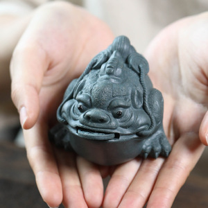 Yixing Purple Clay Tea <b>Pet</b> Three Legged Toad Handmade Ceramic Tea Accessory For Kung Fu Tea Set Gift - Product Image 4