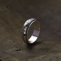 Bagues de mariage ou bagues tournantes plaquées rhodium style hip-hop, bague de prière Om Mani Padme Hum pour hommes