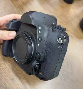 กล้องดิจิตอลเซ็นเซอร์ BSI-CMOS แบบฟูลเฟรม 25MP ความละเอียดภาพ 4k รุ่น D780 (เฉพาะตัวกล้อง) - Product Image 1