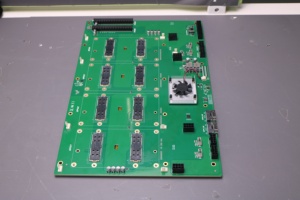 New SXM2 Four-Card V100 Module 300G NVLink GPU Baseboard Support for Multi-GPU Configuration V100 <b>adapter</b> board with <b>switch</b> chip - Product Image 4