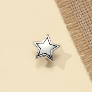 Insignia Personalizada de Estrella Roja y Dorada, Molde para Pin, Accesorios para Gorras, Botón de Aleación de Zinc con Logotipo Personalizado, Fabricante OEM, Personalización de Fábrica - Product Image 3