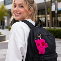 Porte-clés Monstre Rose Mignon en Peluche, Doux et Moelleux, Écologique et Durable, Breloque de Sac, Yeux en Cœur, Mini Animal en Peluche, Logo Personnalisé, Unisexe