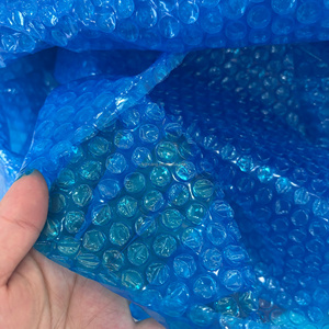 Couverture solaire à bulles en PE bleu économique <span class=keywords><strong>pour</strong></span> <span class=keywords><strong>piscine</strong></span> extérieure, prix de gros direct usine - Product Image 1