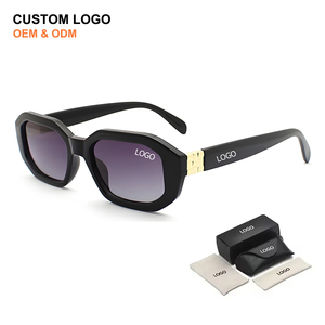 New Design 2025 Trending Fashion Ladies Sun Glasses Luxury High Quality Shades Rectangle Gradient Lens Sunglasses for Women Men - Product Image 1