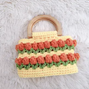 2022 Hot sale Tulip woven handbag wooden hand handle crochet straw bag best gifts to friend