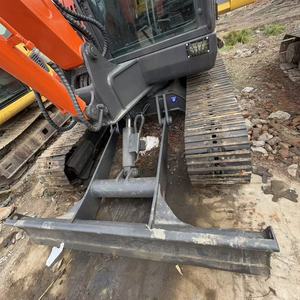 Mini-excavatrice sur chenilles hydraulique Doosan DX60 d'occasion, 6 tonnes, moteur Yanmar, pompe à engrenages 2024, conception compacte, construction urbaine - Product Image 5