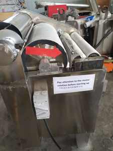 सुअर भेड़ सॉसेज आवरण प्रसंस्करण सफाई मशीन scraping आंतों मशीन - Product Image 4