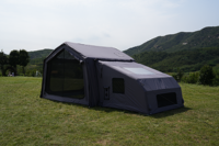 Tente de camping gonflable OEM ODM, directement de l'usine, tente de glamping à air en coton mélangé 4 saisons avec cheminée et port pour câble, couleur kaki