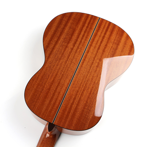 Guitarra Clásica de Alta Calidad Hecha a Mano de 39 Pulgadas, Tamaño 4/4, Tapa de Cedro Sólido, Fondo y Lados de Sapele, Hecha en China - Product Image 5