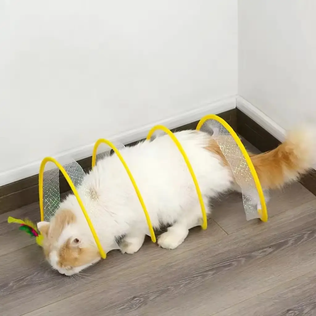 Penjualan laris mainan lipat gulungan pegas Spiral yang dapat dilipat untuk tabung kucing dalam ruangan dengan bulu tikus