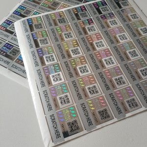Nhãn Dán Hình Ba Chiều 3d Bảo Mật Bằng <span class=keywords><strong>Laser</strong></span> Euro Tuỳ Chỉnh Xóa Bỏ Mã QR Số Sê-ri Nhãn Dán Hình Ba Chiều 3d - Product Image 2