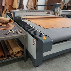 Machine de découpe à couteau oscillant CNC MS1625 pour cuir, tissu, textile, matériaux flexibles, certification CE, alimentation automatique - Product Image 5